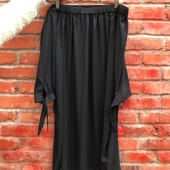 LOFT Off the Shoulder Dress - Picture 2 of 2